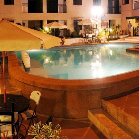 Lancaster Hotel Cebu Lapu-Lapu City Exteriör bild