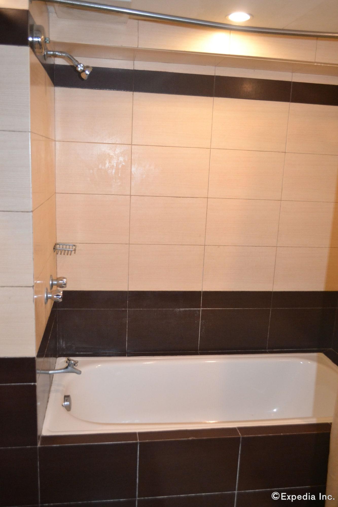 Lancaster Hotel Cebu Lapu-Lapu City Exteriör bild