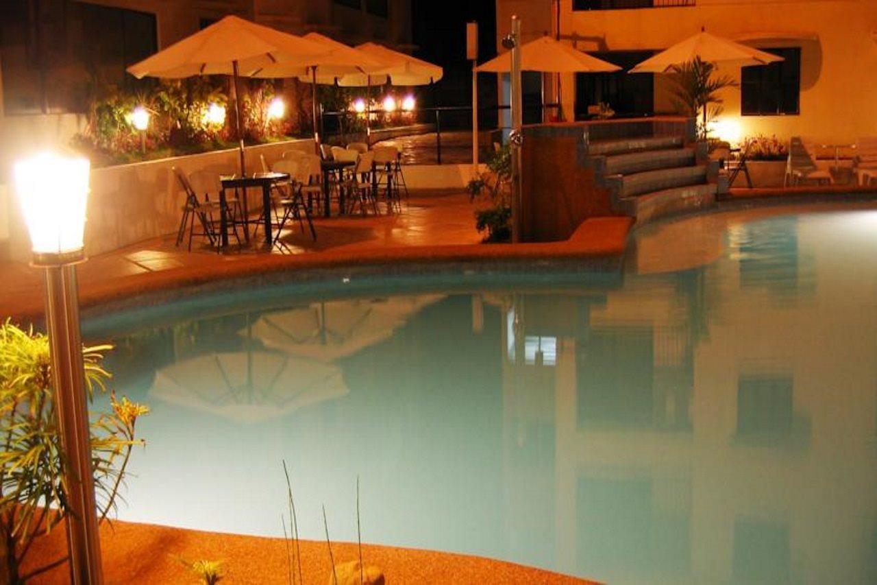 Lancaster Hotel Cebu Lapu-Lapu City Exteriör bild