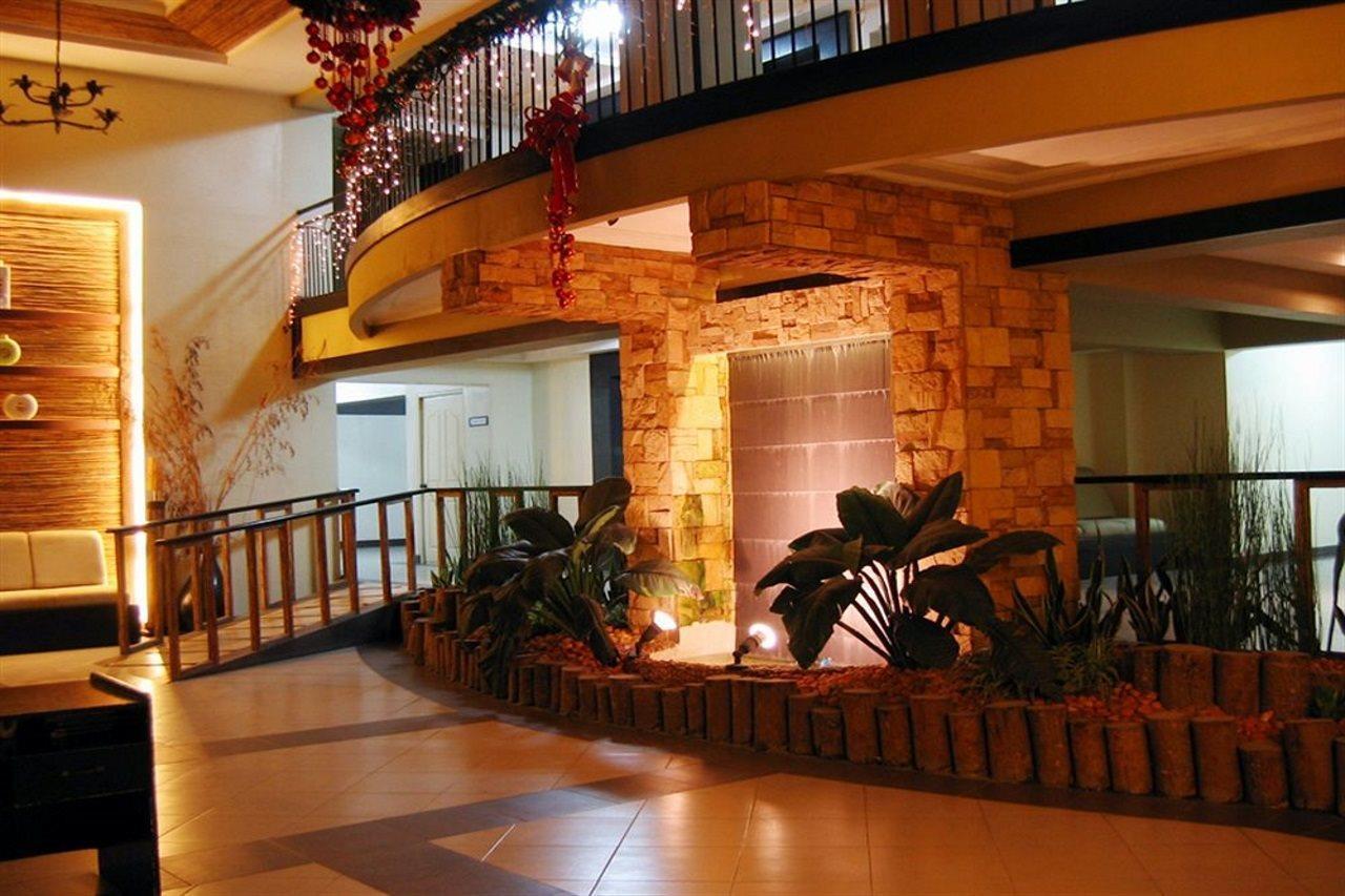 Lancaster Hotel Cebu Lapu-Lapu City Exteriör bild